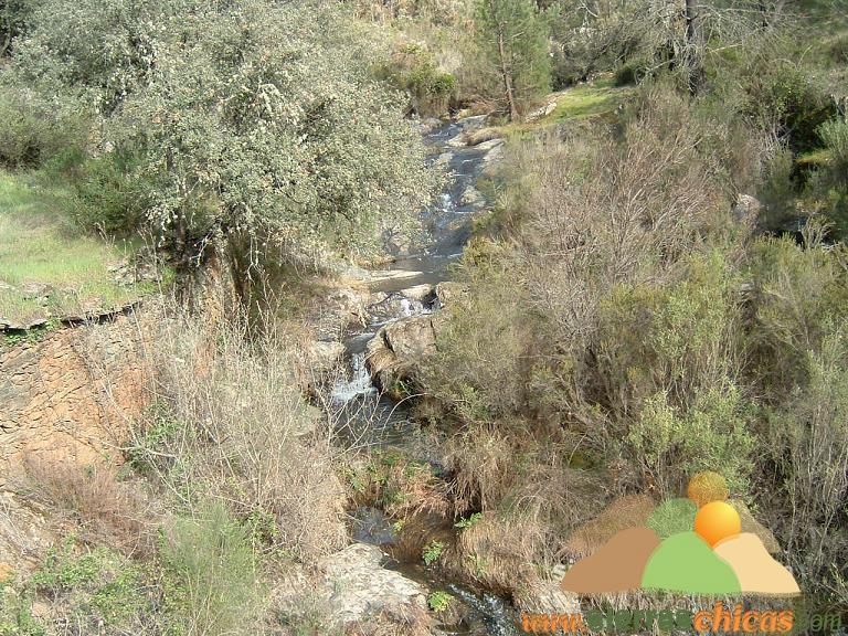 Cascada Los Guindos, Río Ceballos